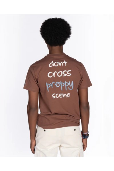 CAMISETA PREPPY SCENE LEATHER BROWN  PVPR 29,00€